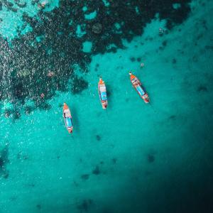 Photo by <a href="https://unsplash.com/@artrachen?utm_source=unsplash&utm_medium=referral&utm_content=creditCopyText">Art Rachen</a> on <a href="https://unsplash.com/s/photos/tourism?utm_source=unsplash&utm_medium=referral&utm_content=creditCopyText">Unsplash</a> Turismo