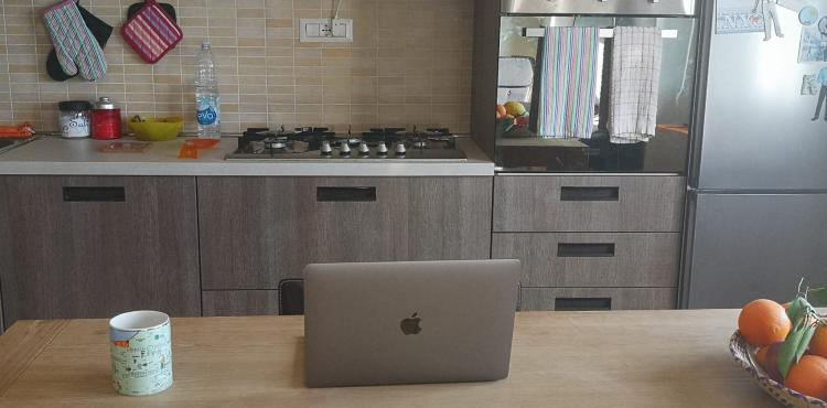 smart working - immagine simbolica smart working - immagine simbolica